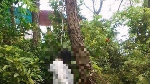 Đề nghị khai quật tử thi nữ kế toán sau hơn 5 năm tử vong Hiện trường cái chết nạn nhân nằm ở tư thế treo cổ