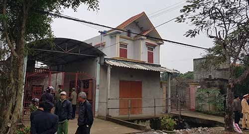 Mới nhất vụ giết vợ và 2 con rồi chém gần lìa tay tự sát Căn nhà hai tầng nơi xảy ra án mạng