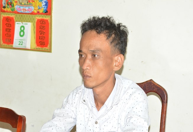Ngủ luôn giữa đường sau khi trộm xe vì say rượu Huỳnh Văn Thảo tại cơ quan công an