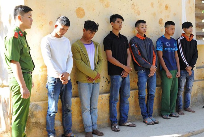 Bắt 6 đối tượng tấn công công an để giải cứu đồng bọn Sáu thanh niên bị cơ quan chức năng bắt giữ