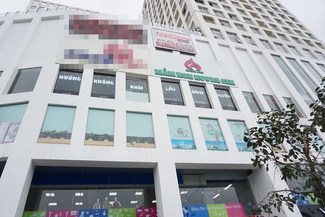 Vụ bé 3 tuổi rơi từ tầng 20 tử vong: Triệu tập nhiều người để điều tra Trường mầm non tư thục Hương Sen – nơi bé Khang đang theo học