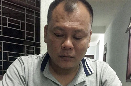 Bỏ chạy bất thành sau tai nạn, tài xế ô tô thẳng tay đánh cảnh sát Nghi phạm Linh tại cơ quan công an