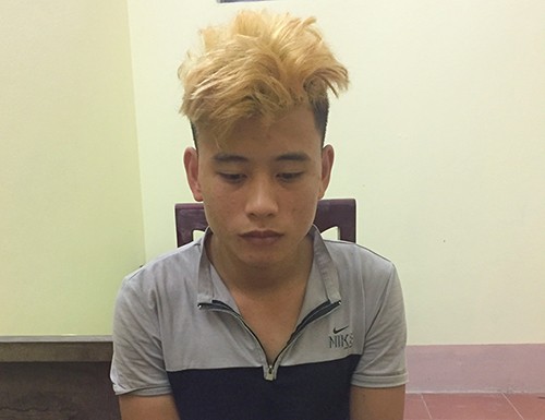 Buổi tối tội lỗi của tên cướp với cô gái mặc váy ngắn Nghi can Truyền