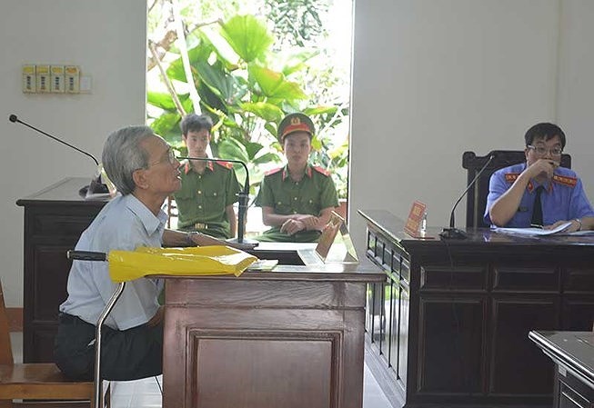 Chính thức thi hành án tù với phạm nhân Nguyễn Khắc Thủy Ông Nguyễn Khắc Thủy tại phiên tòa phúc thẩm