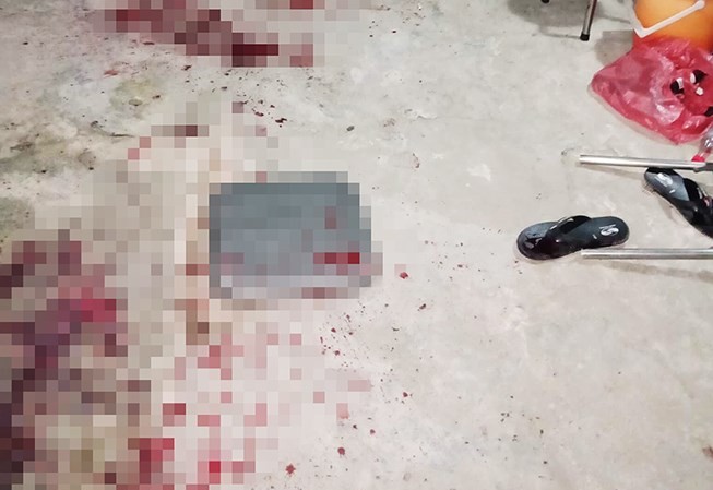 Bị 4 đối tượng truy sát khi đang nhậu, một người tử vong Hiện trường vụ việc người đàn ông bị nhóm côn đồ chém tử vong