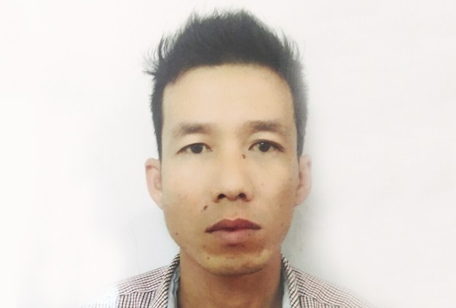 Bé gái 11 tuổi có con với người tình Đoàn Phước Thắng tại cơ quan điều tra. Ảnh: Công an cung cấp