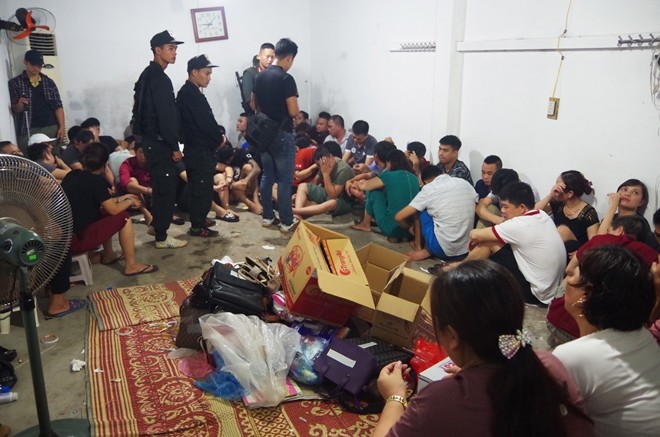 Thu gần 2 tỷ đồng trong sới bạc 'khủng' tại Hà Giang Các đối tượng đánh bạc bị bắt giữ
