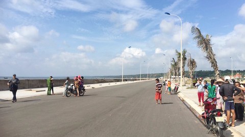 Thiếu niên 14 tuổi đâm chết “đàn anh” vì bị đánh nhiều lần Công an khám nghiệm hiện trường