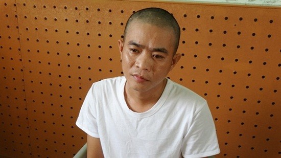 Vợ đang nằm trên võng, chồng dùng dao đâm xối xả Đối tượng Phong