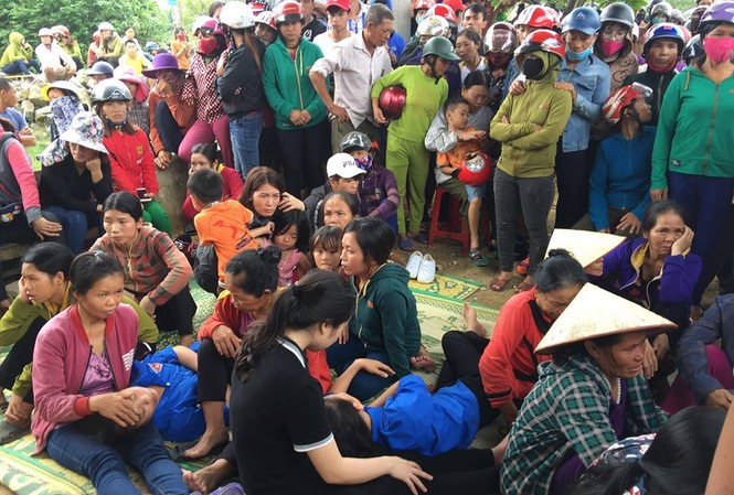 Phát hiện thư tuyệt mệnh tại hiện trường 4 người chết treo cổ Người thân gia đình anh Thành đau đớn trước sự ra đi bất ngờ của cả gia đình anh