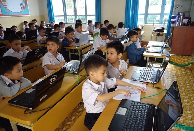Trên 50 tỉnh có học sinh tham dự vòng chung kết cuộc thi Violympic học sinh đang tham gia Violympic