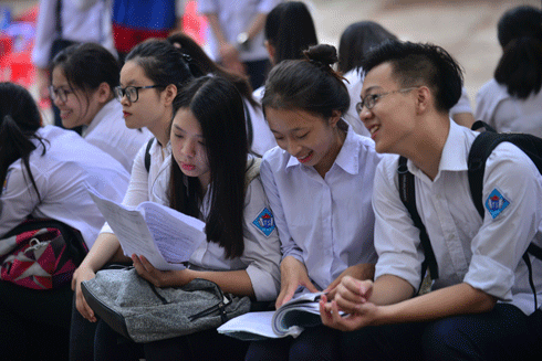 Những đối tượng nào được tuyển thẳng vào lớp 10 của Hà Nội? Tuyển sinh vào lớp 10 THPT năm học 2018-2019 của Hà Nội có nhiều điểm mới