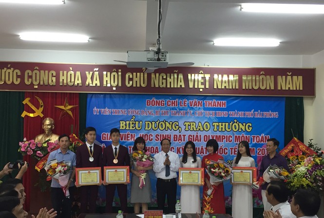 Hải Phòng: Học sinh đoạt giải nhất quốc tế được thưởng 500 triệu đồng Hài Phòng tăng mức thưởng cho học sinh đoạt giải quốc gia, quốc tế