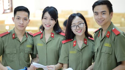 Học viện cảnh sát và học viện an ninh công bố điểm chuẩn Điểm trúng tuyển vào khối trường công an năm nay cũng giảm mạnh