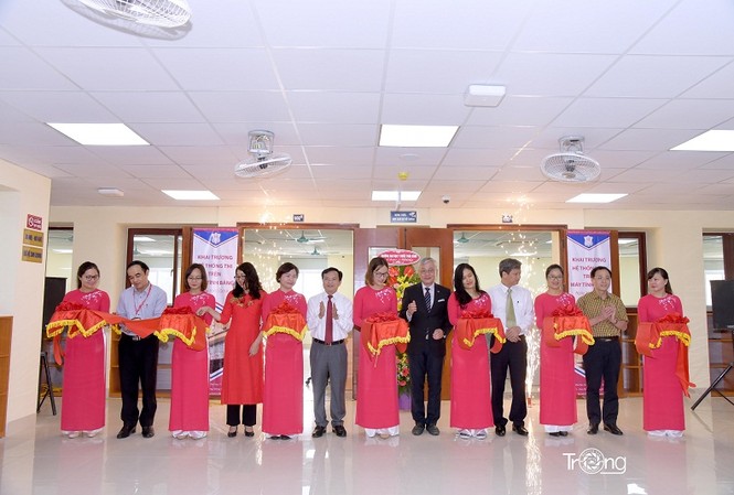 Trường ĐH Y Hà Nội tổ chức thi thông qua video clip Trường ĐH Y Hà Nội khánh thành hệ thống thi trên máy tính bảng