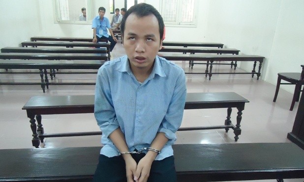 Chém chết đồng nghiệp vì thế lực siêu nhiên sai khiến Bị cáo tỏ ra không bình thường tại toà.