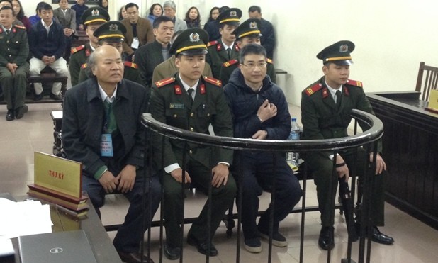 Hoãn phiên tòa xét xử 'đại án' Giang Kim Đạt và đồng phạm Các bị cáo tại tòa.