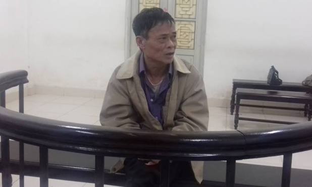 Lĩnh 10 năm tù vì đem xăng đốt nhà vợ cũ Phạm Lương Bình trước vành móng ngựa.