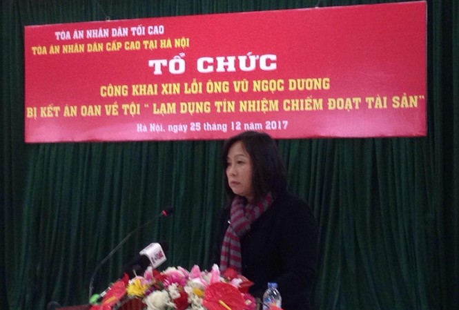Xin lỗi nam thanh niên Hà Nội bị kết án oan vì chứng cứ giả Đại diện TAND Cấp cao tại Hà Nội xin lỗi anh Dương và gia đình.