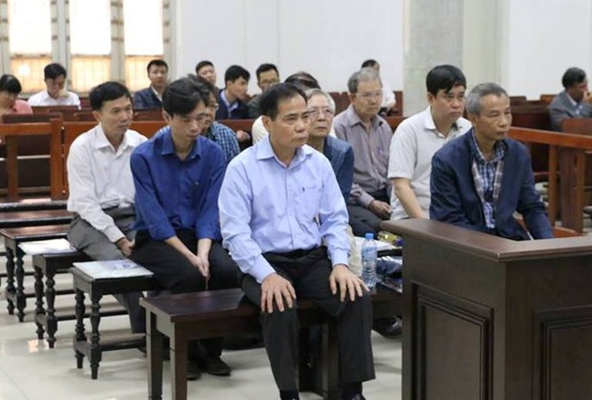 Ngày mai, tuyên án vụ vỡ đường ống nước sạch Sông Đà Các bị cáo tại tòa.