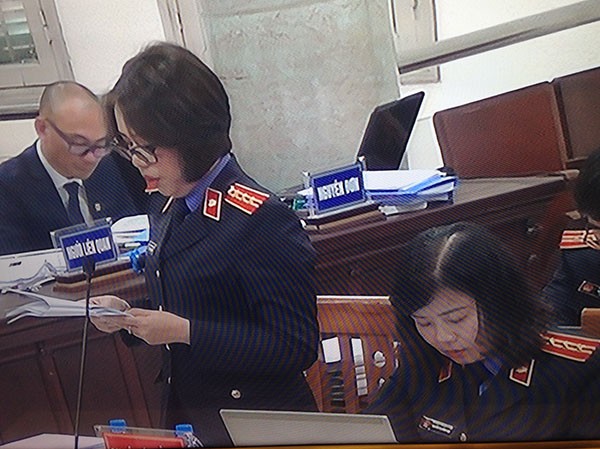 Ông Đinh La Thăng bị đề nghị 18-19 năm tù giam Kiểm sát viên công bố quan điểm luận tội.