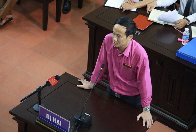 Vụ chạy thận chết 8 người: Thêm ghi âm thể hiện 'ngụy tạo' chứng cứ Ông Đinh Tiến Công xác nhận đã ghi thêm nội dung phân công bác sĩ Lương sau khi sự cố xảy ra.