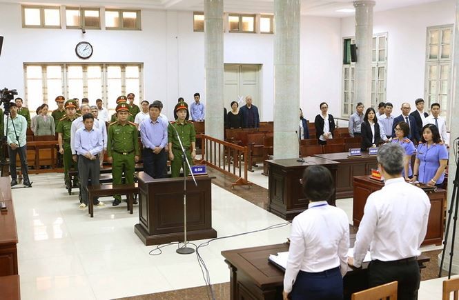 Ông Đinh La Thăng sắp hầu tòa phúc thẩm vụ thất thoát 800 tỷ đồng Các bị cáo nghe tòa cấp sơ thẩm tuyên án.