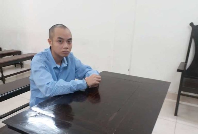 Mua thuốc tránh thai cho 'bạn gái nhí' uống sau giao cấu Bị cáo Nguyễn Công Chinh tại tòa phúc thẩm.
