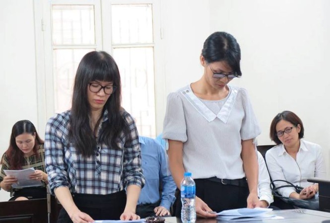 Nữ tổng giám đốc dùng công ty 2 USD để lừa chục triệu USD Lisa Nguyen và Jennifer Nguyen tại tòa ngày 6/8.