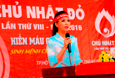 Á hậu Diễm Trang: Ủng hộ chương trình Chủ nhật Đỏ bằng cả trái tim Á hậu Diễm Trang: Ủng hộ chương trình Chủ nhật Đỏ bằng cả trái tim