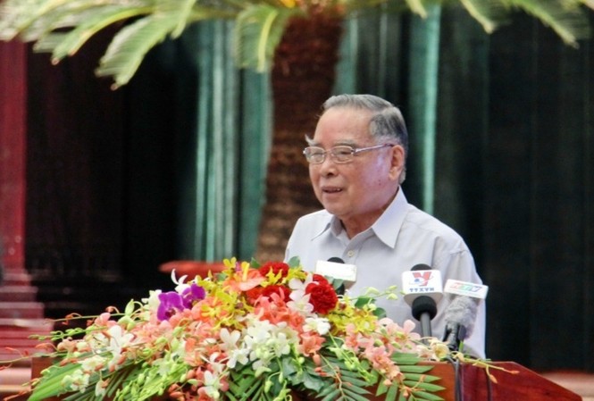 'Anh Sáu Khải nhân hậu, sống có tình có nghĩa' 'Anh Sáu Khải nhân hậu, sống có tình có nghĩa'