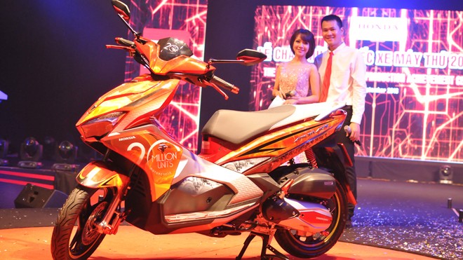 Honda Việt Nam đạt sản lượng bán hàng kỷ lục Xe máy đóng góp 95% lợi nhuận cho Honda Việt Nam