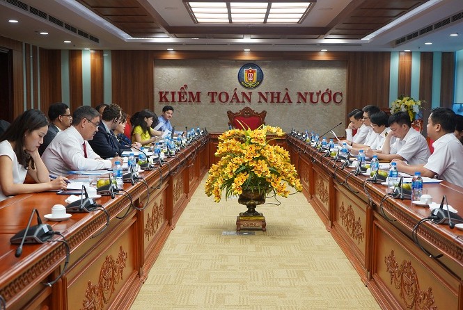 Kiểm toán Nhà nước đề nghị xử lý 24.500 tỷ sai phạm đầu tư công Đoàn công tác làm việc với Kiểm toán Nhà nước. Ảnh: Kiểm toán Nhà nước