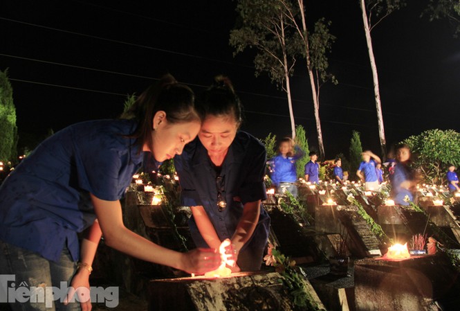 Từ Điện Biên, Trường Sơn đến... Trường Sa Từ Điện Biên, Trường Sơn đến... Trường Sa