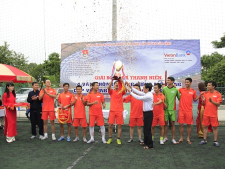 Bế mạc giải bóng đá 4 Văn phòng T.Ư năm 2015 Bế mạc giải bóng đá 4 Văn phòng T.Ư năm 2015