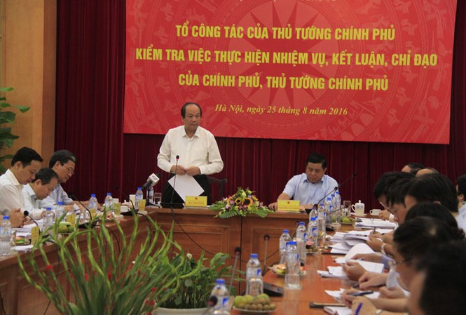 Tổ công tác của Thủ tướng nêu tên cơ quan chậm trễ công việc Bộ trưởng, Chủ nhiệm Văn phòng Chính phủ Mai Tiến Dũng phát biểu tại buổi làm việc của Tổ công tác tại Bộ Kế hoạch và Đầu Tư. Ảnh: Trường Phong