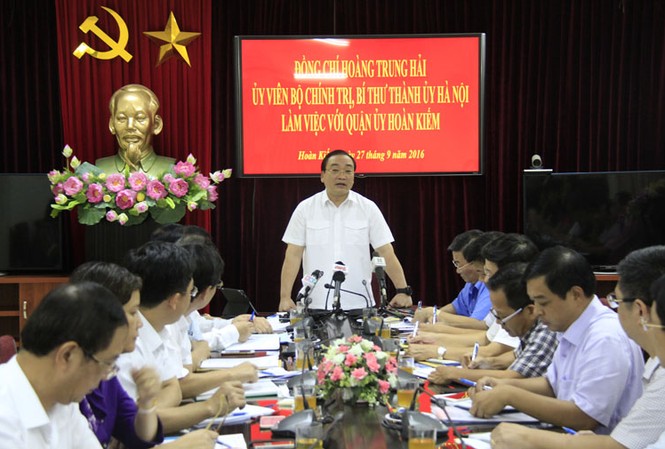 Bí thư Hà Nội: “Vé xe 500 nghìn, anh có chịu được không?” Bí thư Hà Nội: “Vé xe 500 nghìn, anh có chịu được không?”