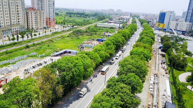 Chủ tịch Nguyễn Đức Chung: Hà Nội sẽ công khai dự án về cây xanh Chủ tịch UBND thành phố Hà Nội Nguyễn Đức Chung khẳng định khó giữ được hàng xà cừ trên đường Vành đai 3