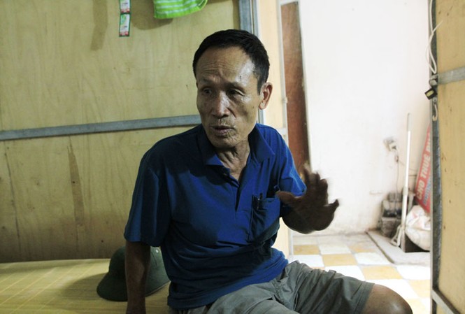Chủ dãy trọ giá rẻ bị đuổi đánh 3 lần sau vụ cháy ở Đê La Thành Ông Nguyễn Thế Hiệp. Ảnh: Trường Phong