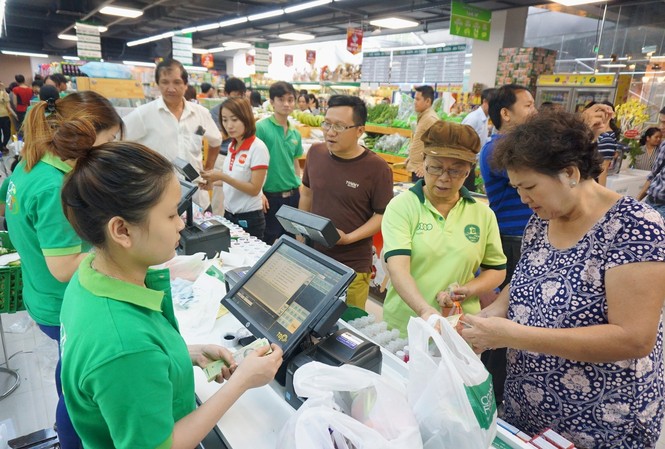Người dân TPHCM xu hướng thích 'sản vật quê' ăn Tết Siêu thị tất bật chuẩn bị hàng hóa dịp Tết