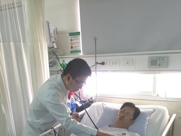 Tưởng ngộ độc thực phẩm, hóa ra bị nhồi máu cơ tim Bệnh nhân người Hàn Quốc đã qua cơn nguy kịch