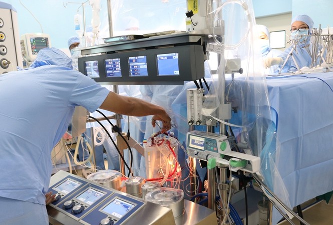 Bệnh viện quận đầu tiên phẫu thuật tim thành công Bệnh viện quận đầu tiên phẫu thuật tim thành công