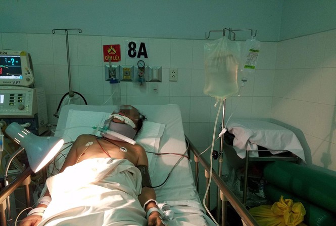 Ca mổ 'ngoạn mục' cứu cụ ông 76 tuổi mắc nhiều bệnh khỏi liệt tứ chi Ca mổ 'ngoạn mục' cứu cụ ông 76 tuổi mắc nhiều bệnh khỏi liệt tứ chi