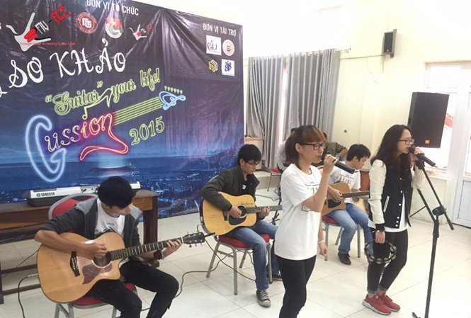 Tranh tài Guitar Ngoại thương 2015 Tranh tài Guitar Ngoại thương 2015