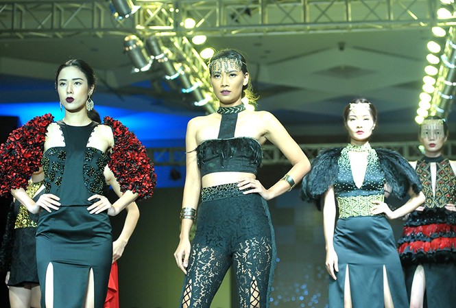 Mãn nhãn thiết kế thời trang phá cách của sinh viên Việt Mãn nhãn thiết kế thời trang phá cách của sinh viên Việt