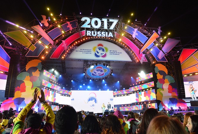 Các tiết mục văn nghệ đặc sắc tại Festival thanh niên, sinh viên 19 Các tiết mục văn nghệ đặc sắc tại Festival thanh niên, sinh viên 19