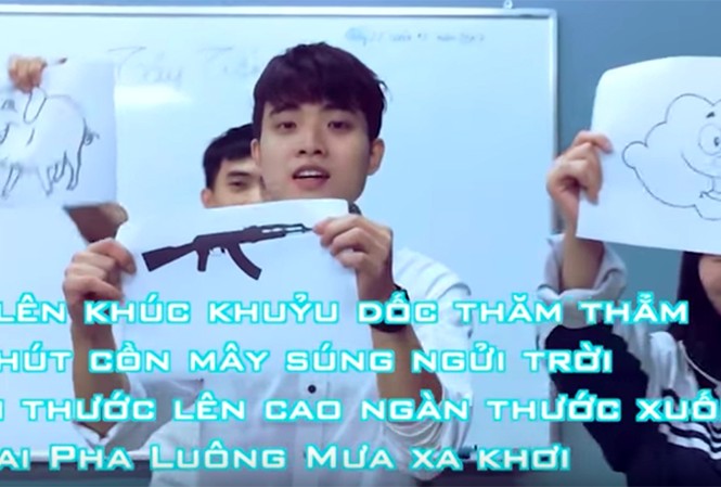 Chế clip học thuộc “Tây tiến” bằng nhạc Sơn Tùng MTP Hình ảnh trong clip hat "Tây tiến" trên nền nhạc Sơn Tùng MTP