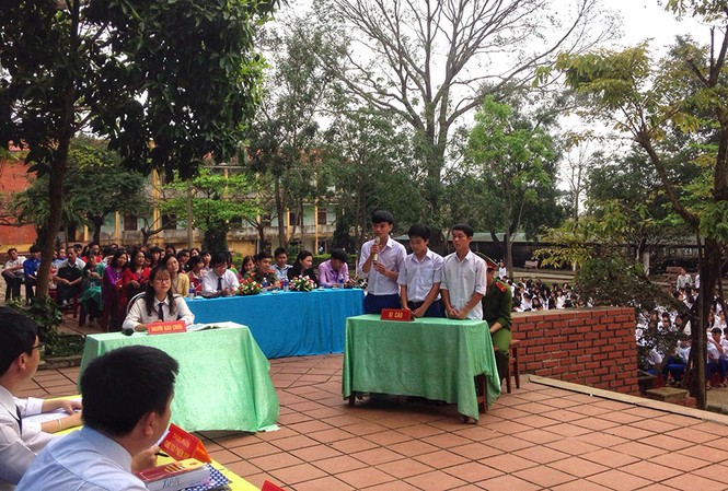 Tháng Thanh niên 2018: Phiên toà tuyên truyền pháp luật Phiên toà giả định tuyên truyền kiến thức pháp luật. Ảnh: Thành Đoàn Đông Hà