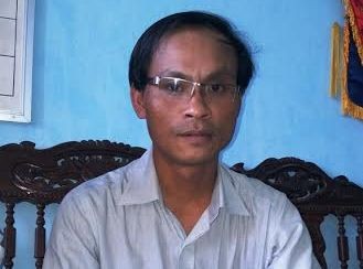Chủ tịch xã không tham của rơi Ông Đặng Tiến Tùy, người vừa nhặt được tiền và tìm cách trả lại cho bệnh nhân nghèo. Ảnh: Ngọc Văn