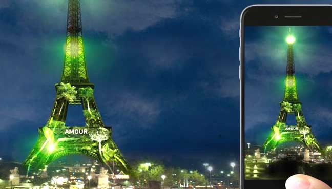Pháp bất ngờ 'hô biến' tháp Eiffel thành 'cây xanh' khủng Pháp bất ngờ 'hô biến' tháp Eiffel thành 'cây xanh' khủng